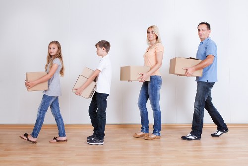 Manual handling risk assessment during a removal job